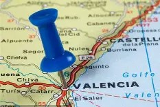 爱游戏电子-转折点！瓦伦西亚复出首秀，国王杯集结日攻防权衡，赛场秩序良好，身体对抗强度拉满的简单介绍